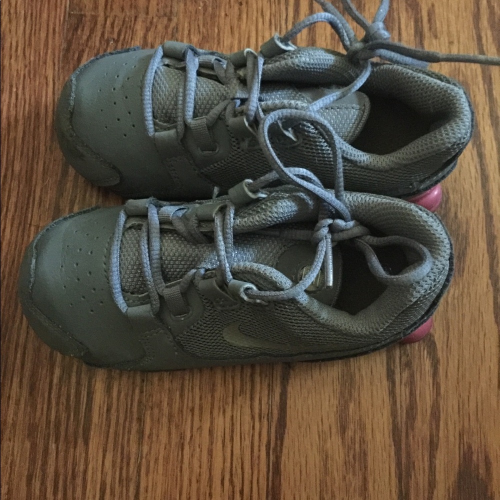 Nike Shocks